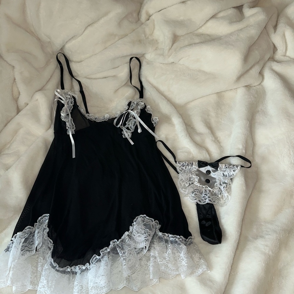Hustler lingerie Babydoll set. One size (about a small) see measurements